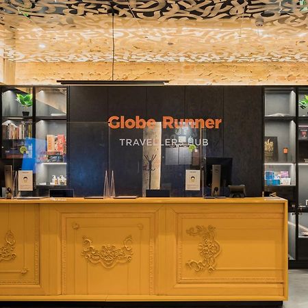 Globe Runner Hostel 키예프 외부 사진